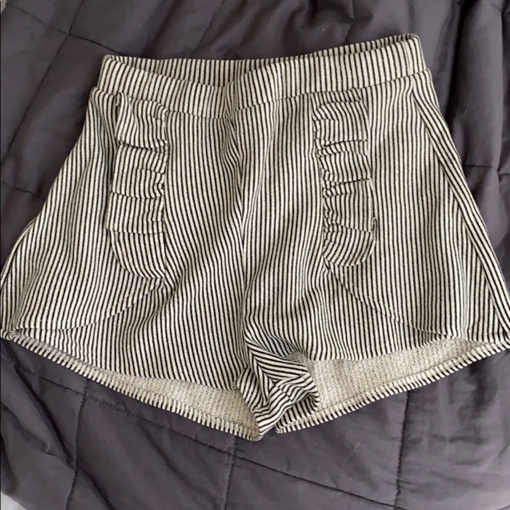 Striped high-waisted Zara shorts
